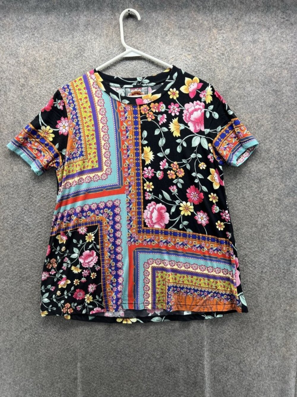 Johnny Was Shirt Women Medium Multicolor Crew Neck Short Sleeve Floral Boho